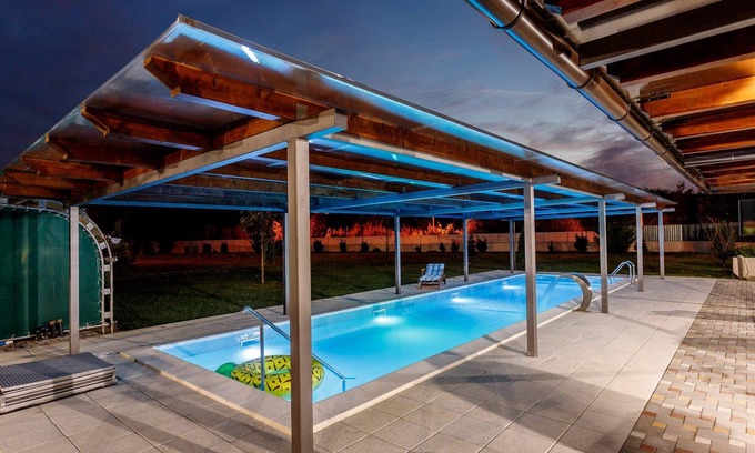 Neoric Casa | Casa Vacacional en Neoric con Piscina
