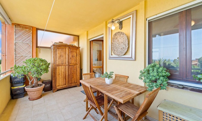 Su Forti Casa | Casa de vacaciones "Panoramico sul Golfo di Cagliari" con vistas al mar, jardín y aire acondicionado