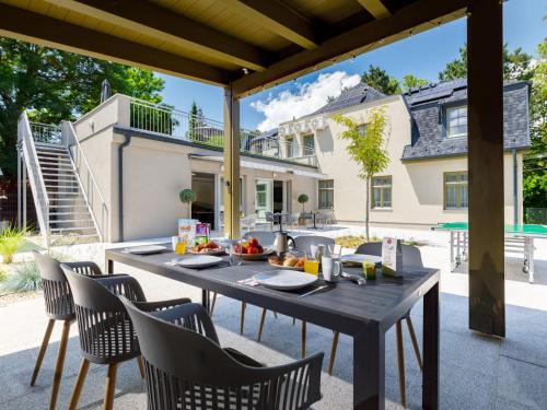 Balatonszarszo Casa | Holiday Home Park Residence 19 by Interhome