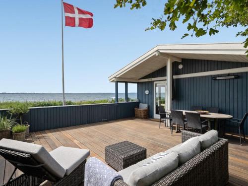 Næs Casa | Holiday Home Pellervo - 20m from the sea by Interhome