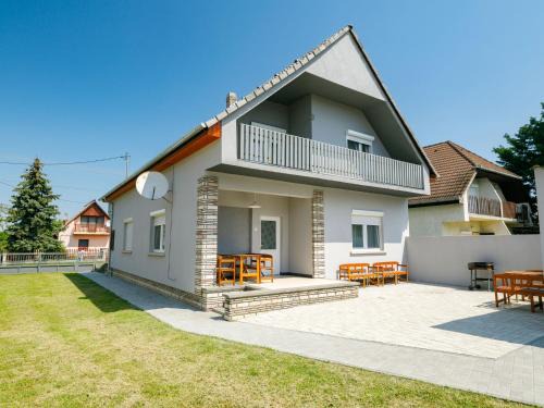Balatonfenyves Casa | Holiday Home Pioneer by Interhome