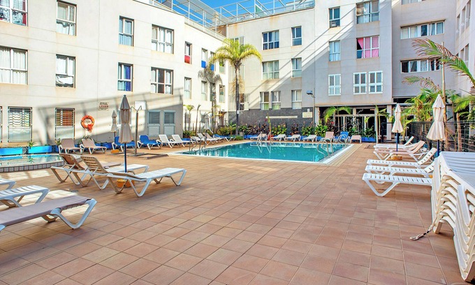 Sardina Apartamento | Casa de vacaciones "Playa Sardina" cerca de la playa con vistas a la montaña y Wi-Fi
