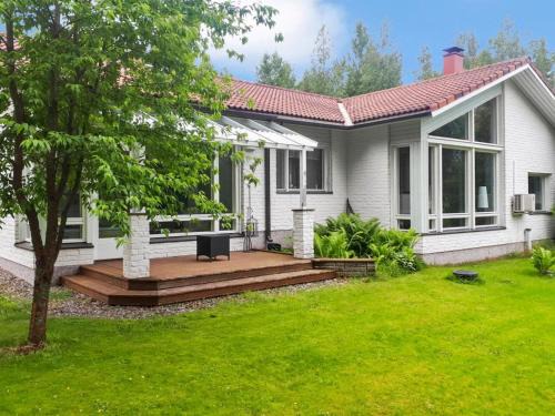 Saarijarvi Casa | Holiday Home Polkurinne by Interhome