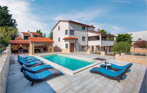 Premantura Casa | Holiday Home Premantura With Fireplace Iv