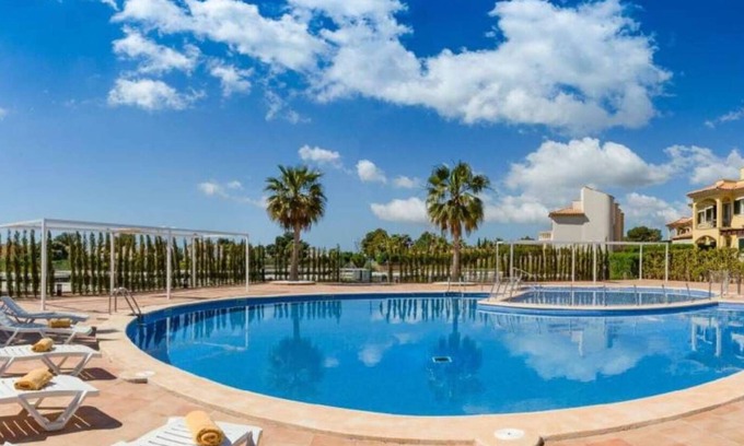 Campos Casa | Casa de vacaciones 'Residence Club El Paraiso 10' con piscina compartida, Wi-Fi y aire acondicionado