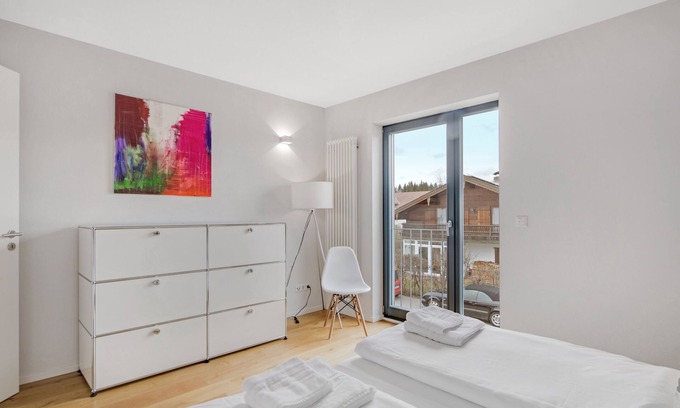 Rimsting Casa | Modern Holiday Home Rimsting am Chiemsee with Wi-Fi, Garden & Terrace; Parking Available, Pets Allowed upon Request
