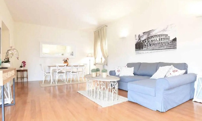 Flaminio Casa | Casa de vacaciones 'Romantic Apartment Metro Flaminio' con Wi-Fi y aire acondicionado