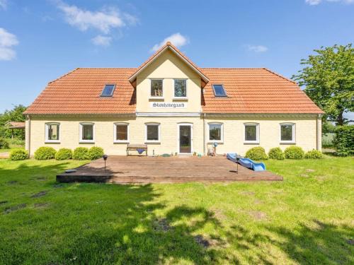 Sakskobing Casa | Holiday Home Rouwen - 1km from the sea by Interhome