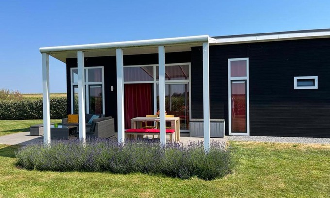Wemeldinge Casa | Holiday Home Ruisweg 51 by Interhome