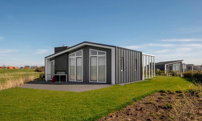 Wemeldinge Casa | Holiday Home Ruisweg 55 by Interhome