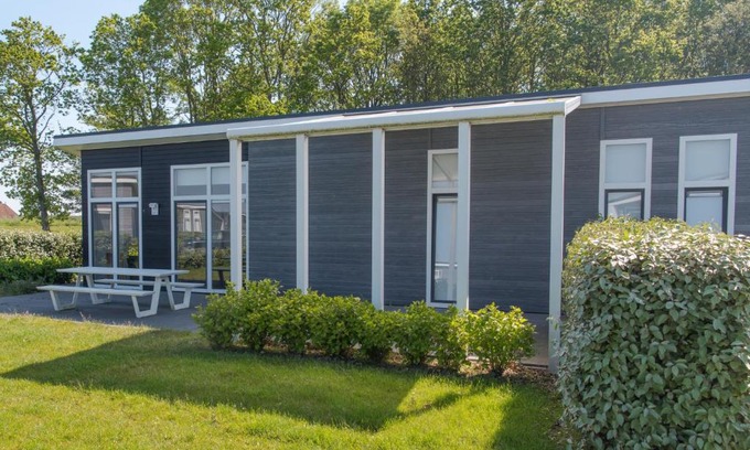 Wemeldinge Casa | Holiday Home Ruisweg 91 by Interhome
