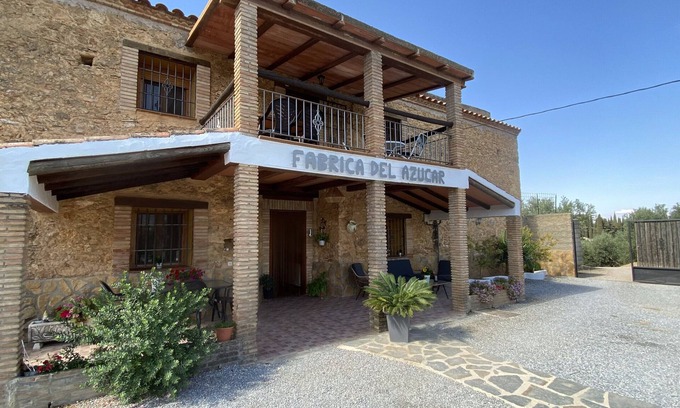 Pozo Alcon Casa | Casa de vacaciones 'Rural Fábrica Del Azúcar ' con vistas a la montaña, Wi-Fi y aire acondicionado