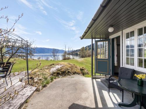 Balestrand Casa | Holiday Home Sandviki by Interhome