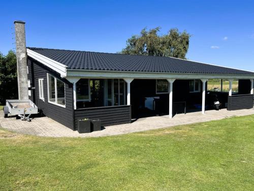 Mesinge Casa | Holiday Home Sannie - 250m from the sea by Interhome