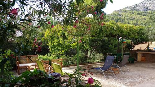 Milna Casa | Holiday Home Shangri-La