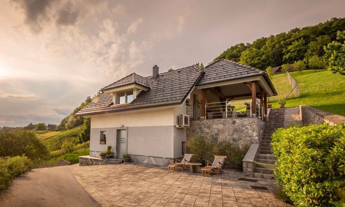 Smarjeske Toplice Casa | Casa vacacional con vista hermosa