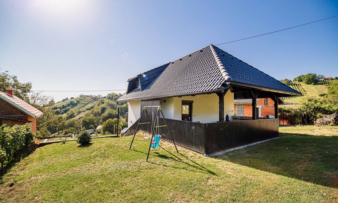 Beltinci Casa | Holiday Home