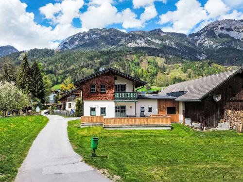 Weissenbach Casa | Holiday Home Siedlerhof by Interhome