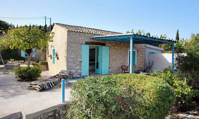 Korithi Casa | Casa de vacaciones 'Sira Stonehouse L' con vistas al mar, Wi-Fi y aire acondicionado