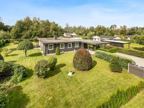Helberskov Strand Casa | Holiday Home Söffren - 150m from the sea by Interhome