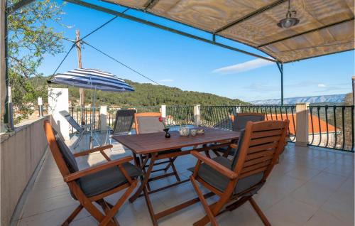 Dol Casa | Holiday Home Stari Grad 05