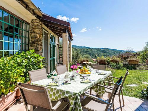 Dolcedo Casa | Holiday Home Sul Cammino by Interhome