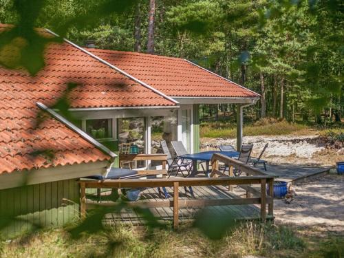 Dueodde Casa | Holiday Home Sylvia - 900m from the sea by Interhome