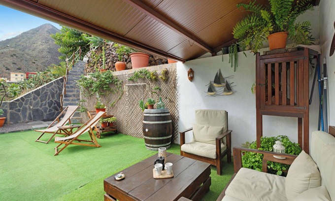 Hermigua Casa | Casa de vacaciones "Tajaraste 2" con vistas al mar y a la montaña, terrazas privadas y Wi-Fi