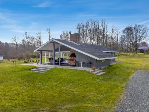 Vester Grønning Casa | Holiday Home Tosti - 180m to the inlet by Interhome