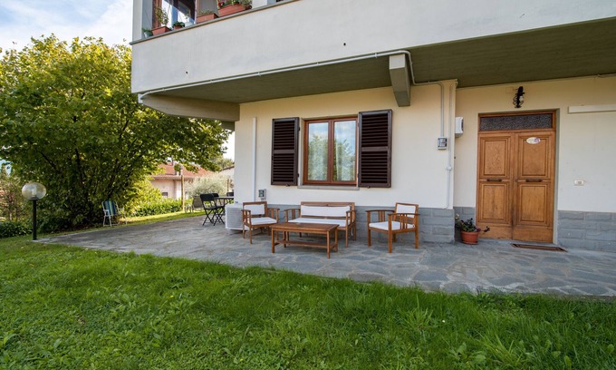 Porrena Casa | Casa de vacaciones 'Tramonto sul Castello di Poppi' con vistas a las montañas, jardín y Wi-Fi