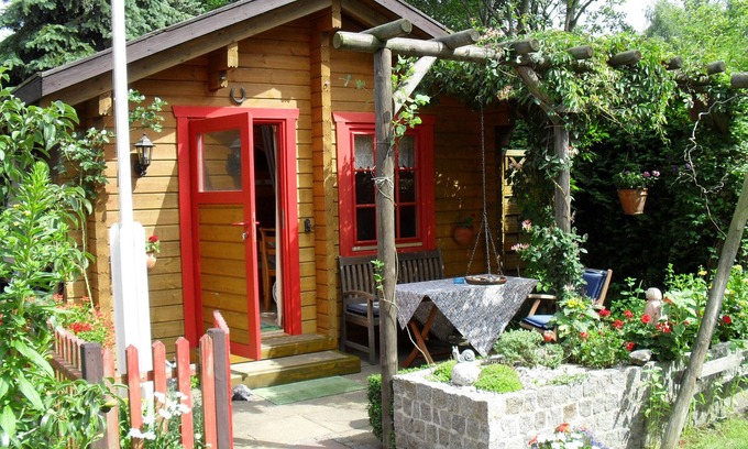 Kloster Lehnin Casa | Holiday Home 'Twin Room with Shower/WC' with Private Terrace