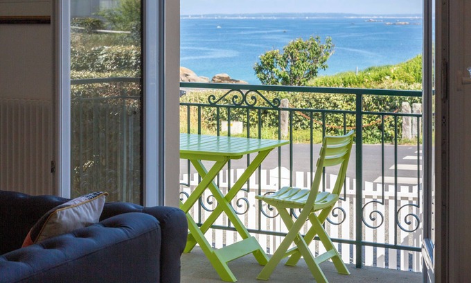 Trevignon Casa | Casa de vacaciones 'Ty Porz Mouzic' con vistas al mar, jardín privado y Wi-Fi