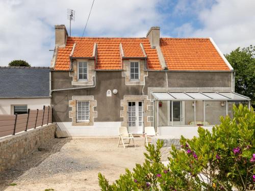 Plouescat Casa | Holiday Home Ty Ruz by Interhome