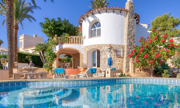 Cap de la Nau Casa | Holiday Home Uschi by Interhome
