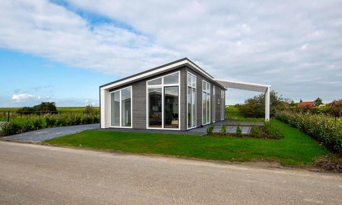 Wemeldinge Casa | Holiday Home Vakantiehuis Ruisweg 77 by Interhome