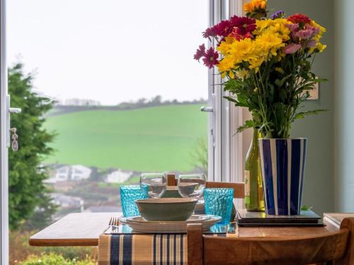 Portmellon Casa | Holiday Home Valley View by Interhome