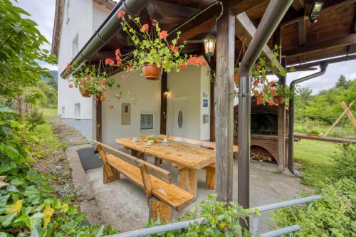 Vrelo Korenicko Casa | Holiday home Veki*