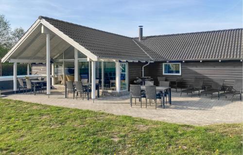 Kramnitse Casa | Holiday Home Vibelunden Rødby X