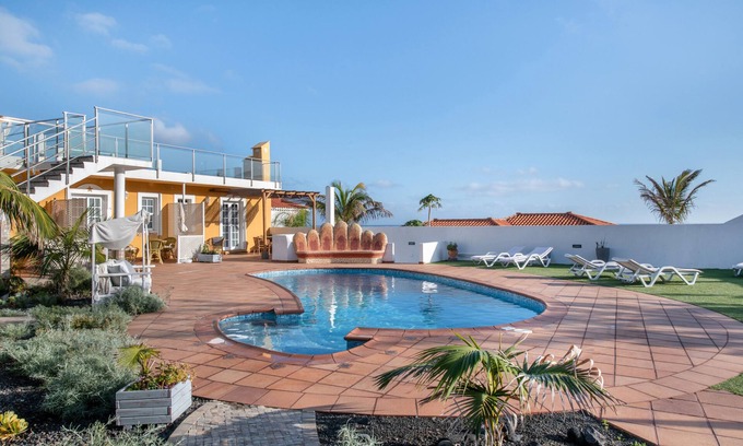 Villa de Mazo Casa | Casa de vacaciones 'Viento De Sal' con vistas al mar, piscina compartida y Wi-Fi