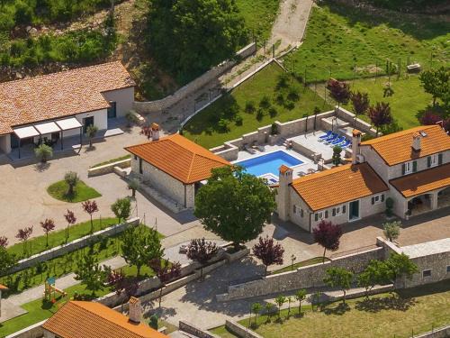 Krsan Casa | Holiday Home Villa Škavre by Interhome