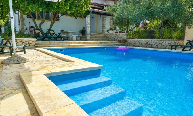 Krusevo Casa | Holiday Home Villa Ana by Interhome