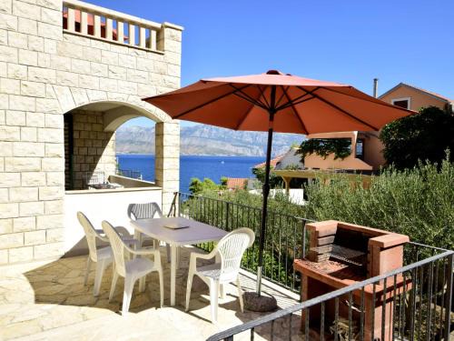 Postira Casa | Holiday Home Villa Bay View by Interhome