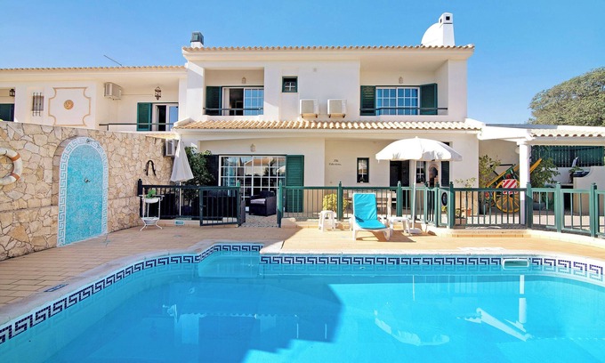 Urbanizacao dos Calicos Casa | Casa de vacaciones "Villa Catarina" con piscina y Wi-Fi