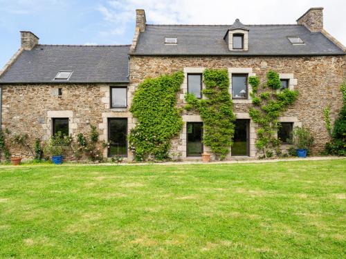 Saint-Briac-sur-Mer Casa | Holiday Home Villa Es Mariniaux by Interhome