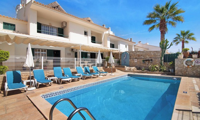 Urbanizacao dos Calicos Casa | Casa de vacaciones "Villa Guisado" con piscina, terrazas y Wi-Fi