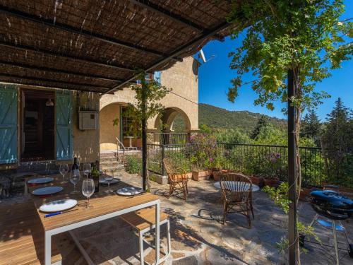 Cavaliere Casa | Holiday Home Villa Jeamic by Interhome