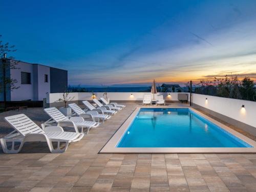 Jadranovo Casa | Holiday Home Villa Lea by Interhome