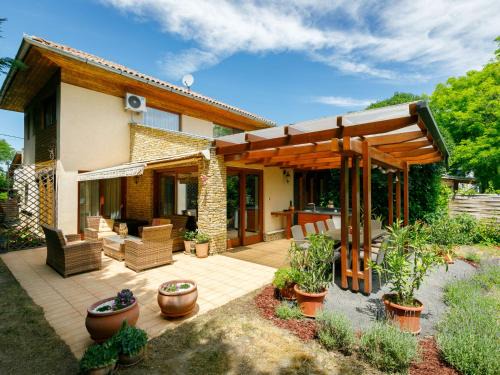 Balatonoszod Casa | Holiday Home Villa Mediterran by Interhome