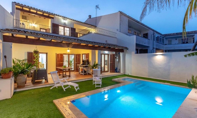 Consell Villa | Casa de vacaciones "Villa Pintor" con piscina, Wi-Fi, aire acondicionado, balcón, terraza y jardín