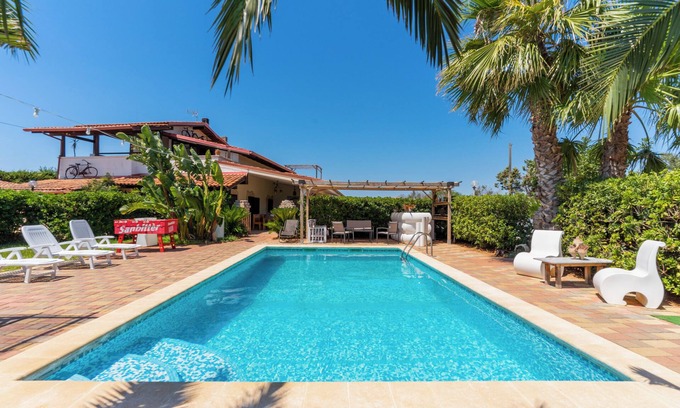 Galatone Casa | Casa de vacaciones 'Villa Relax Due' con piscina compartida y Wi-Fi